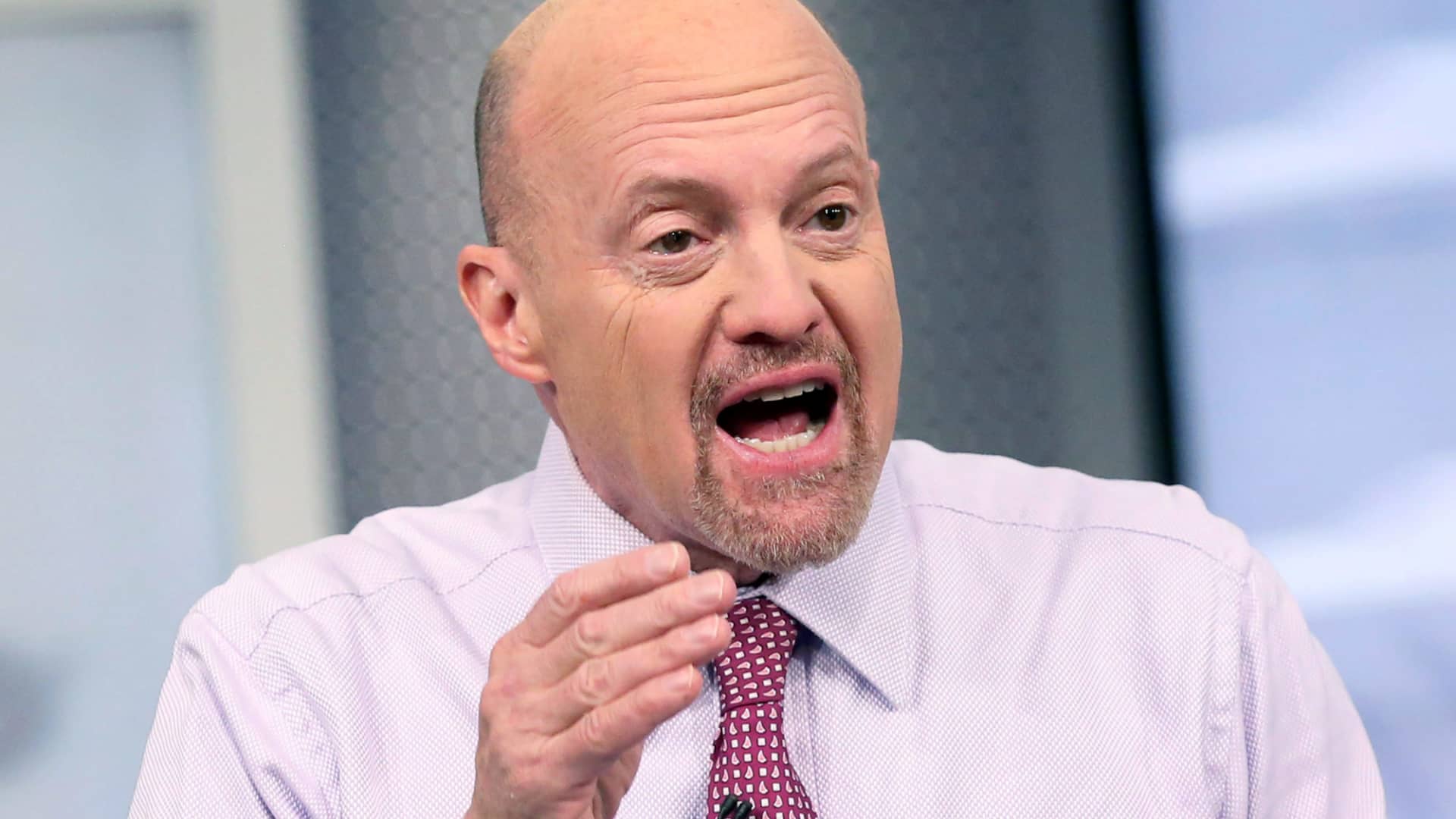 Jim Cramer on 2 trends moving the market: Trade and dollar weakness Jim Cramer on 2 trends moving the market: Trade and dollar weakness