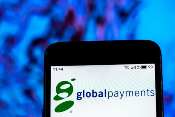 Stocks making the biggest moves after hours: GPN, HWC, OMC, JBHT