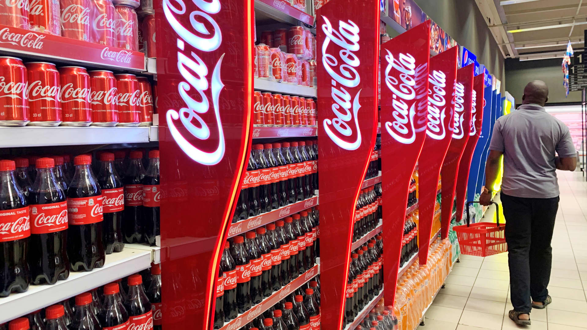 Coca-Cola to roll out cane sugar soda in U.S.