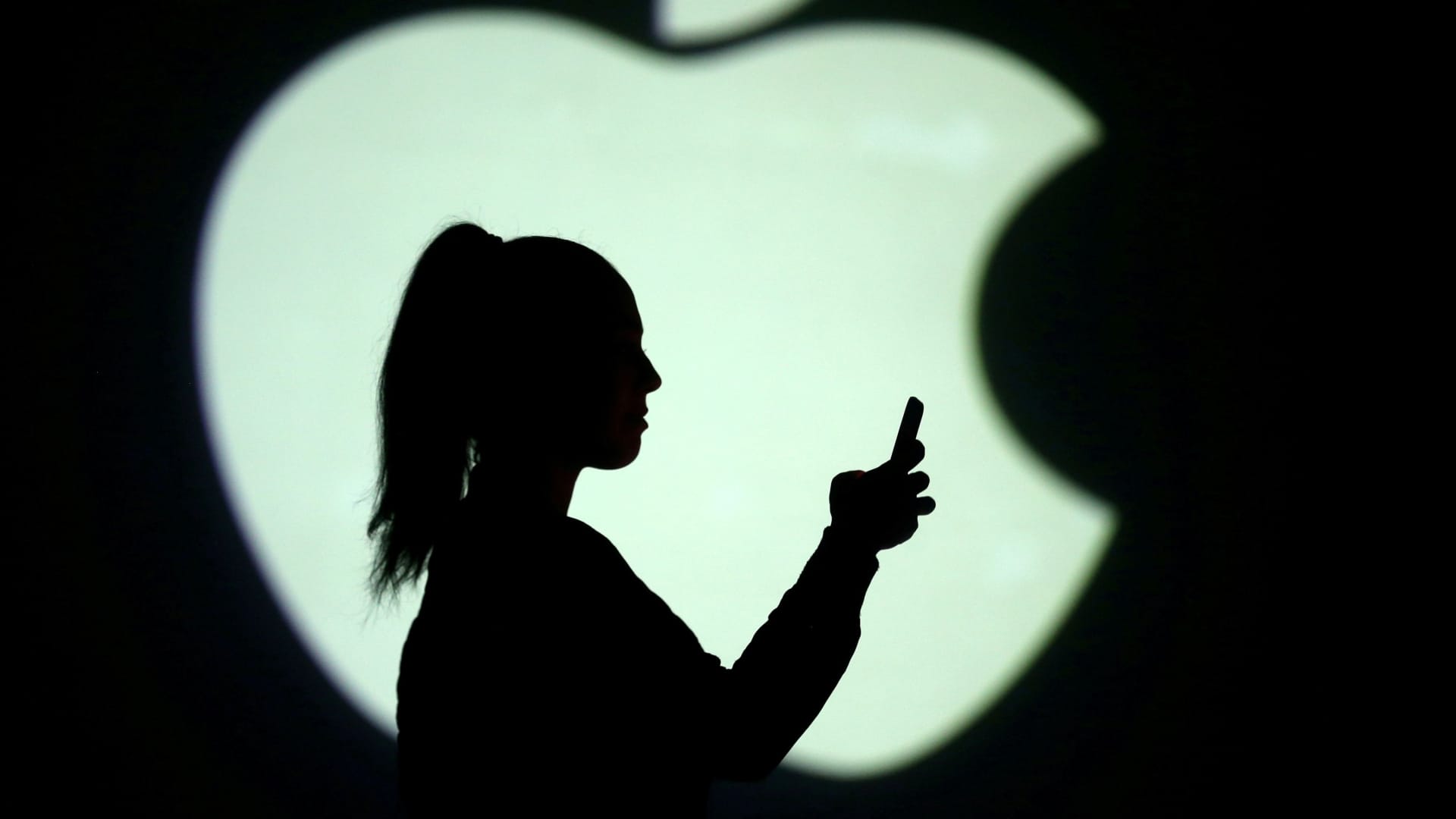 Fast Money traders see trouble for Apple despite Jefferies upgrade Fast Money traders see trouble for Apple despite Jefferies upgrade