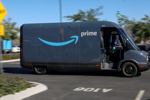 Top stocks on Monday from analyst calls like Apple