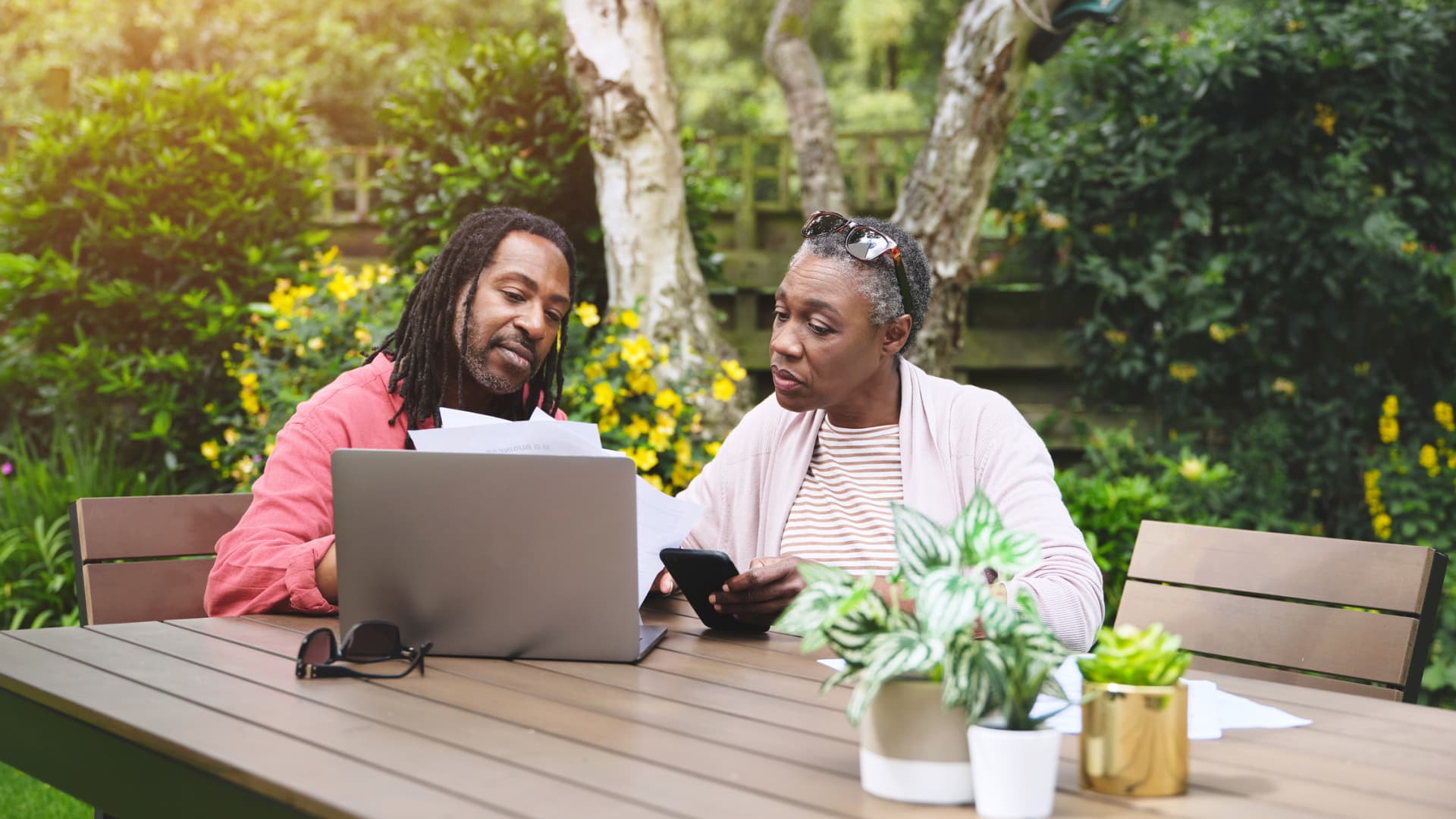 Financial advisors say don’t chase the market highs. What to do instead