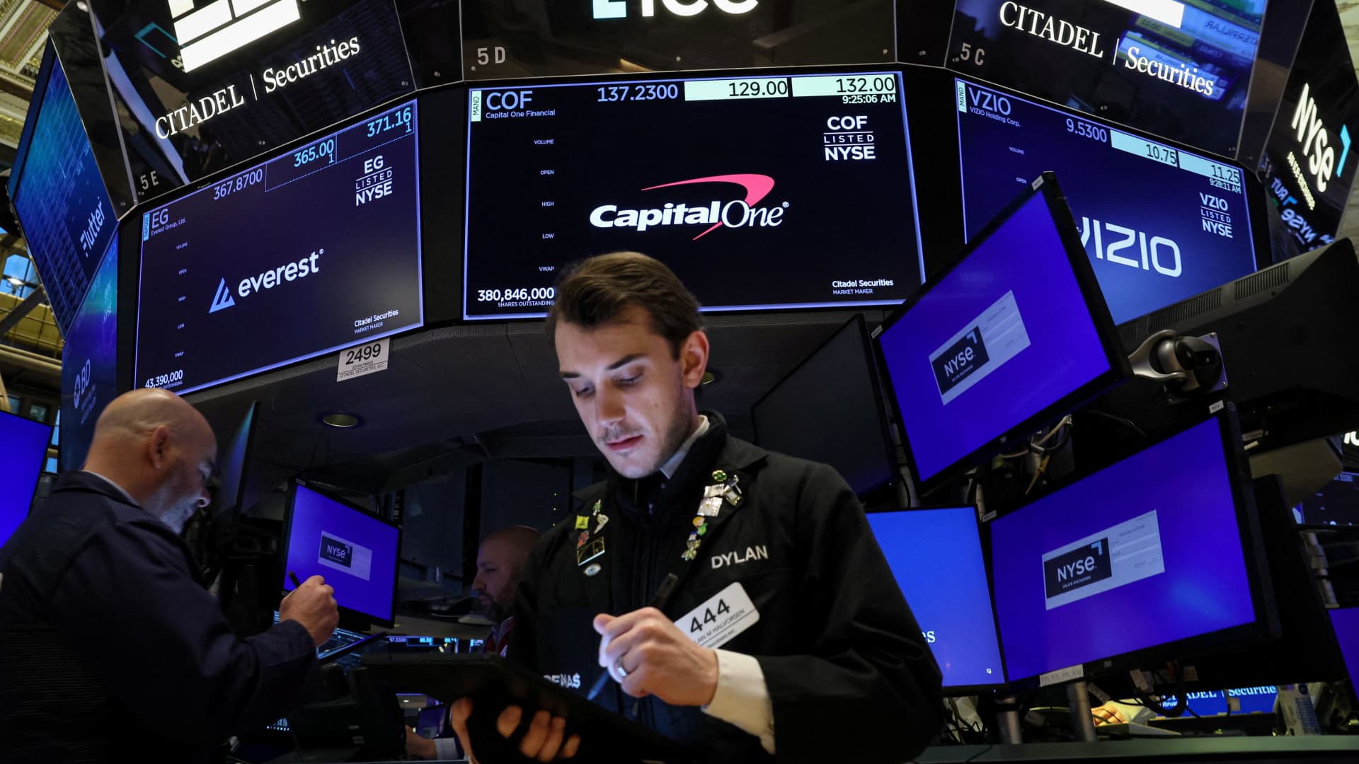 Jim Cramer is betting big on a financial stock that is seeking ‘global domination’ Jim Cramer is betting big on a financial stock that is seeking ‘global domination’