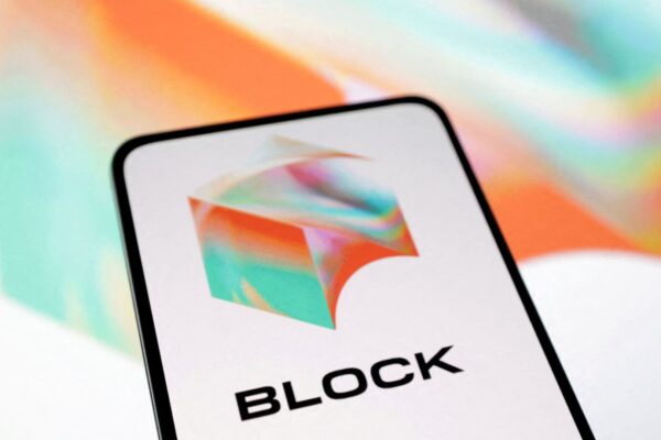 Stocks making the biggest moves midday: XYZ, SEDG, CLF, VZ