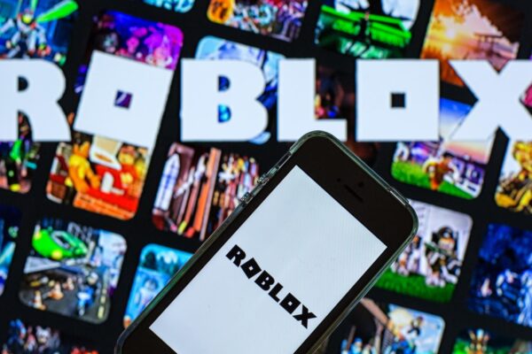 Roblox stock soars 16% after revenue beat, strong user growth