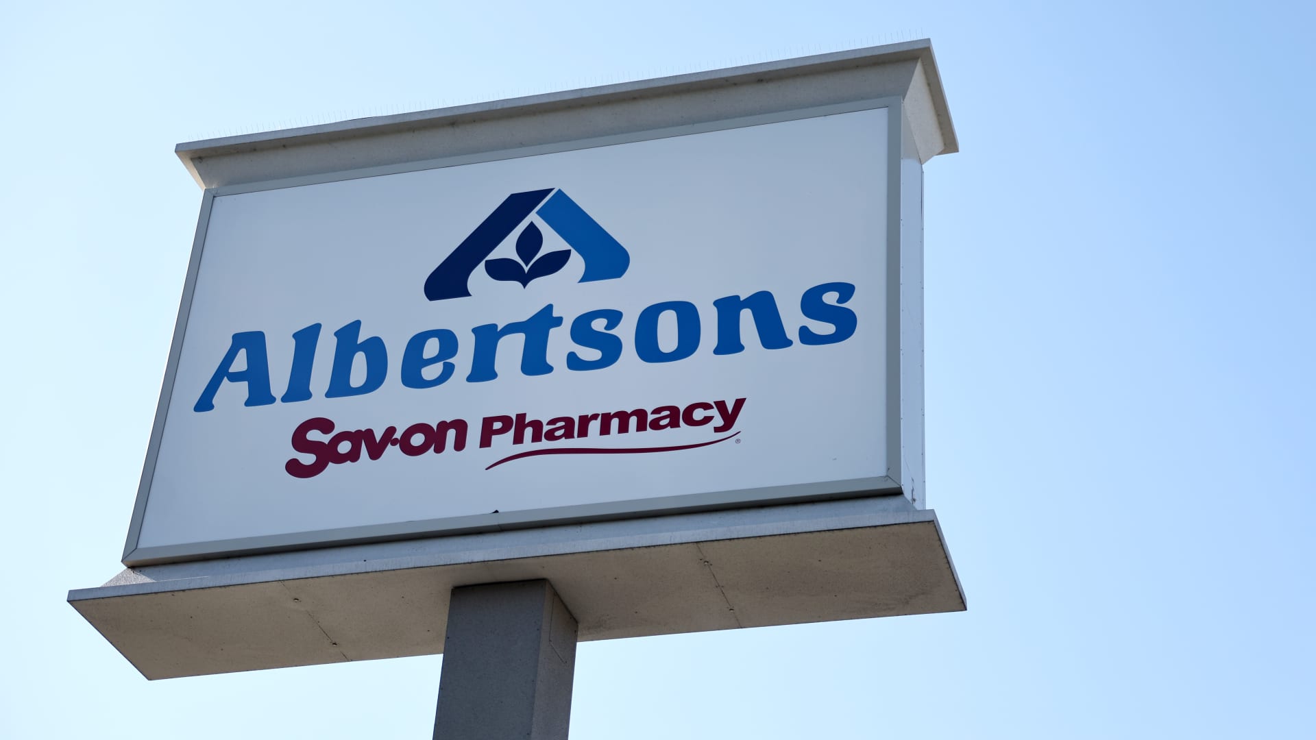 UBS upgrades this grocery store chain to buy, sees big gains ahead