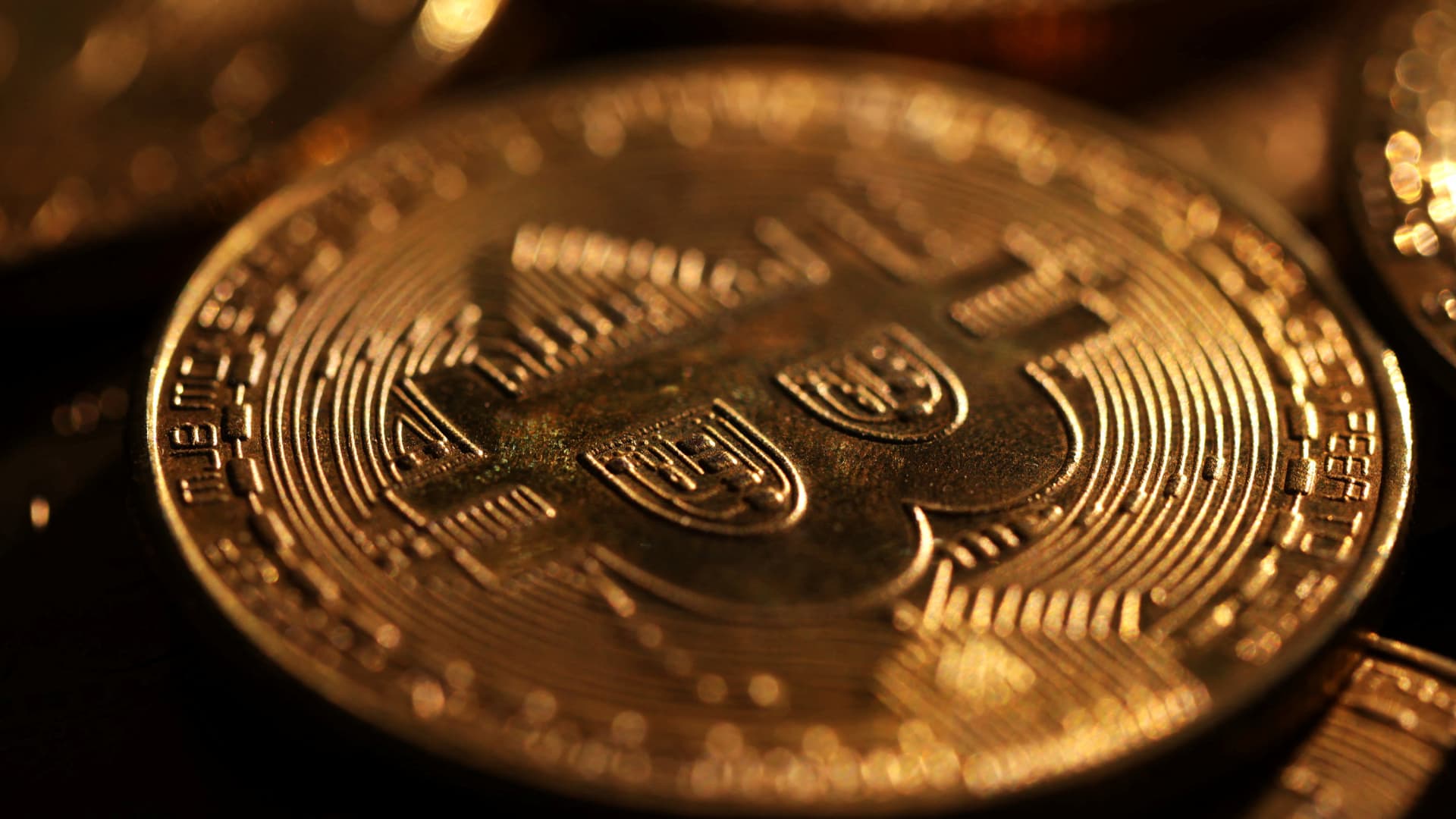 Bitcoin could pull back with equities in the coming weeks, warns Piper Sandler