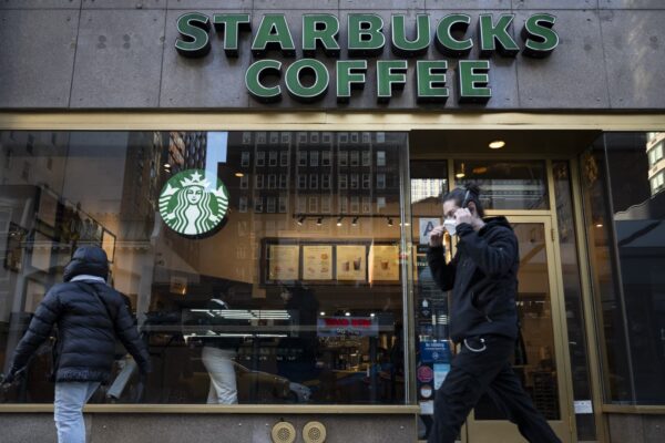 Brian Niccol’s quick success at Chipotle has not made fixing Starbucks any easier