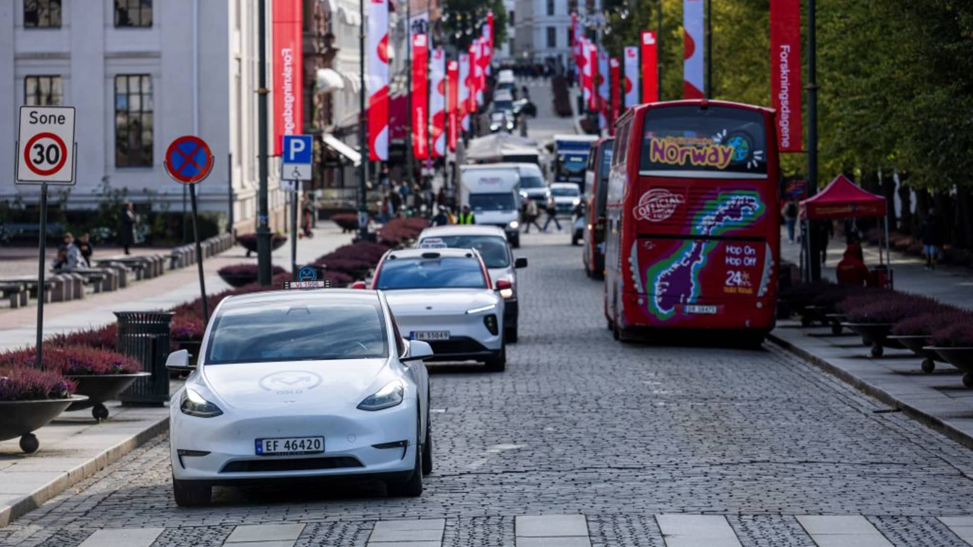 EVs are everywhere in Oslo. Here’s what Norway has done differently