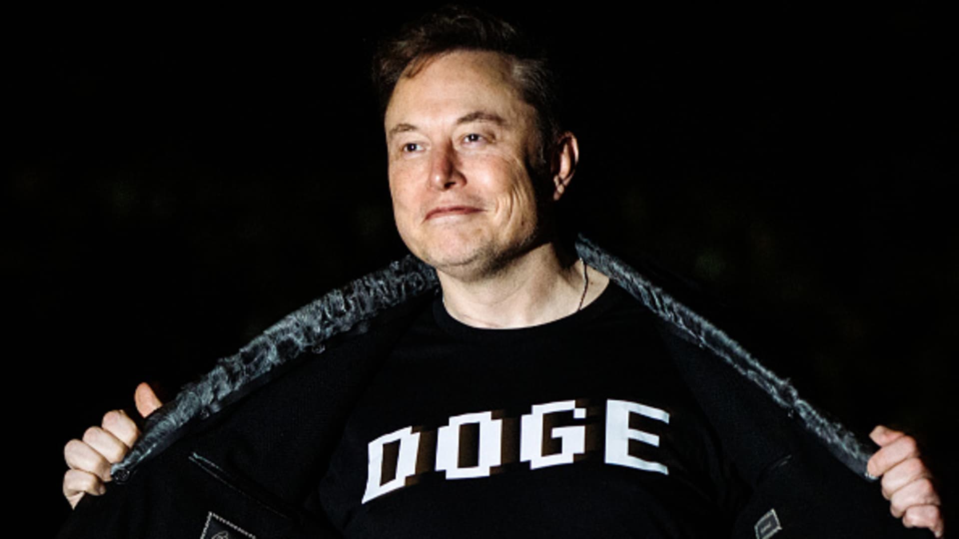 Tesla shares drop after Elon Musk plans a new political party Tesla shares drop after Elon Musk plans a new political party