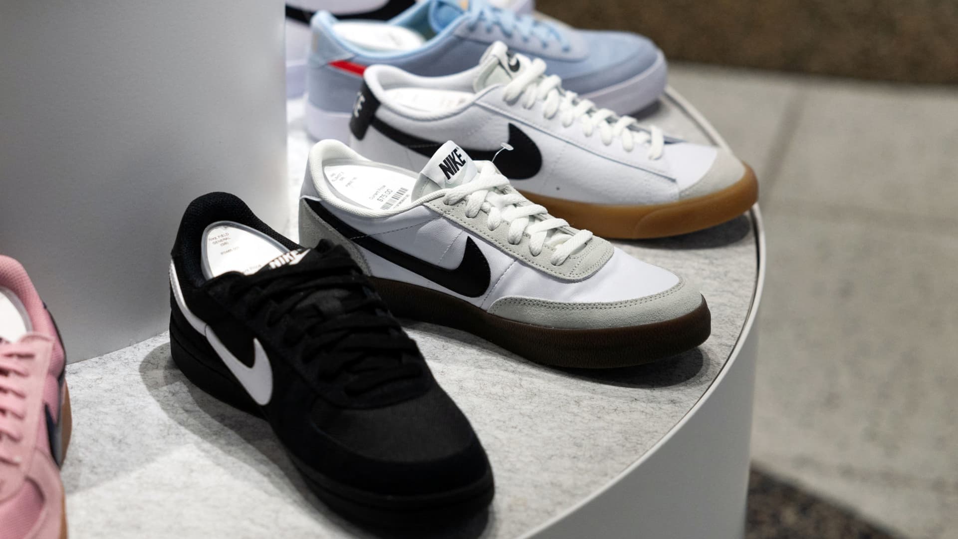 LNG, NKE, KTOS, ASML and more