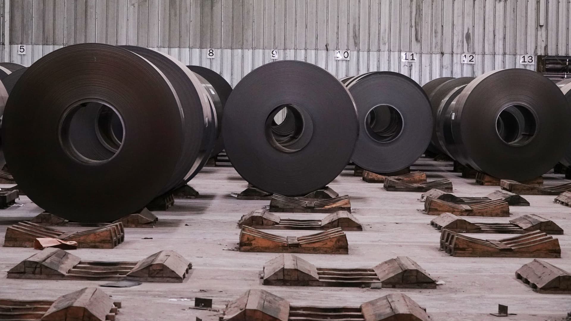 Stocks making the biggest moves after hours: CDNS, WHR, NUE