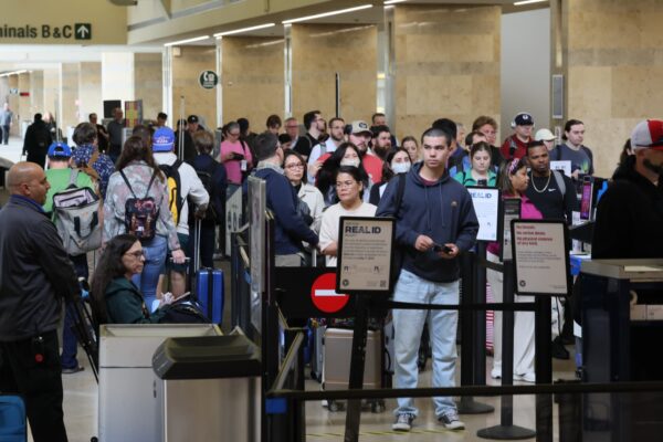 TSA plans to let travelers keep their shoes on at airport security