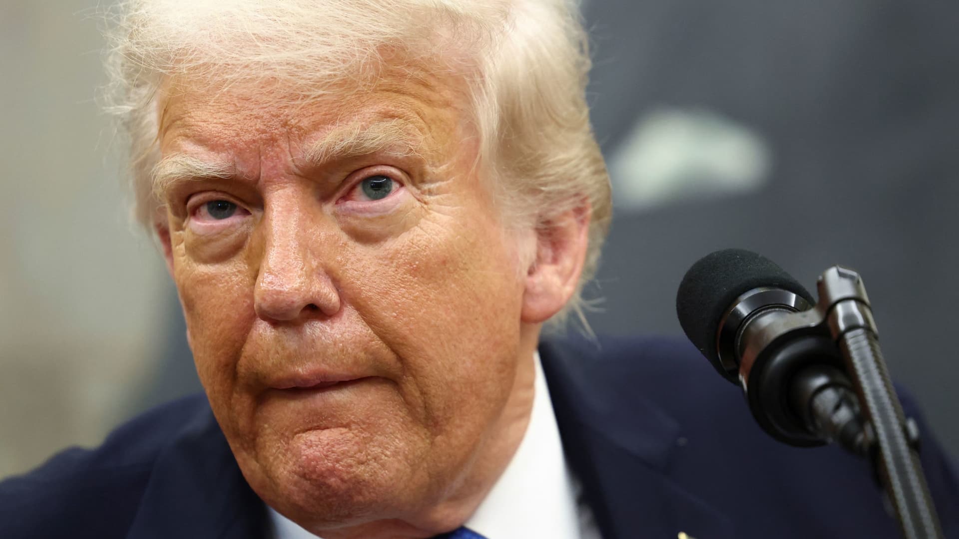 Trump says U.S. will send more weapons to Ukraine