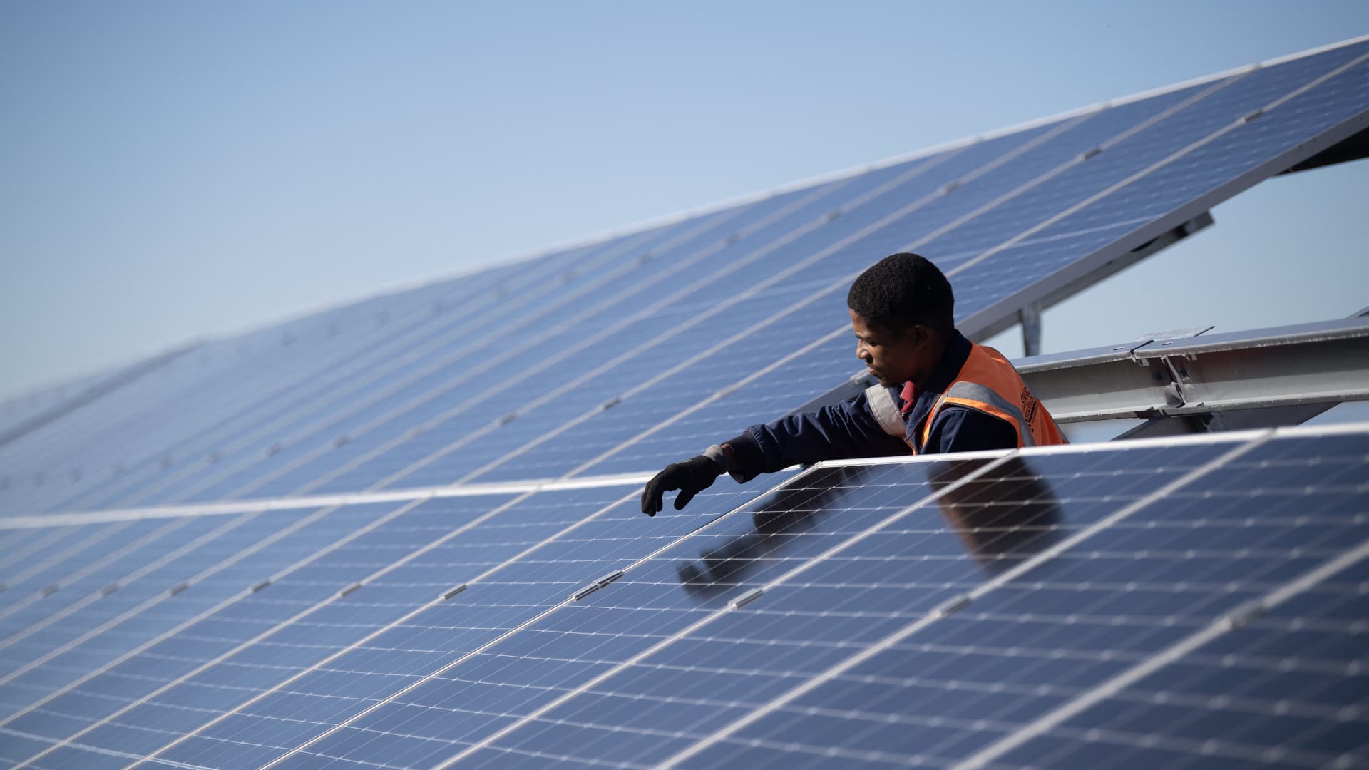 Stocks making the biggest moves midday: FSLR, NEM, WFC, NVDA