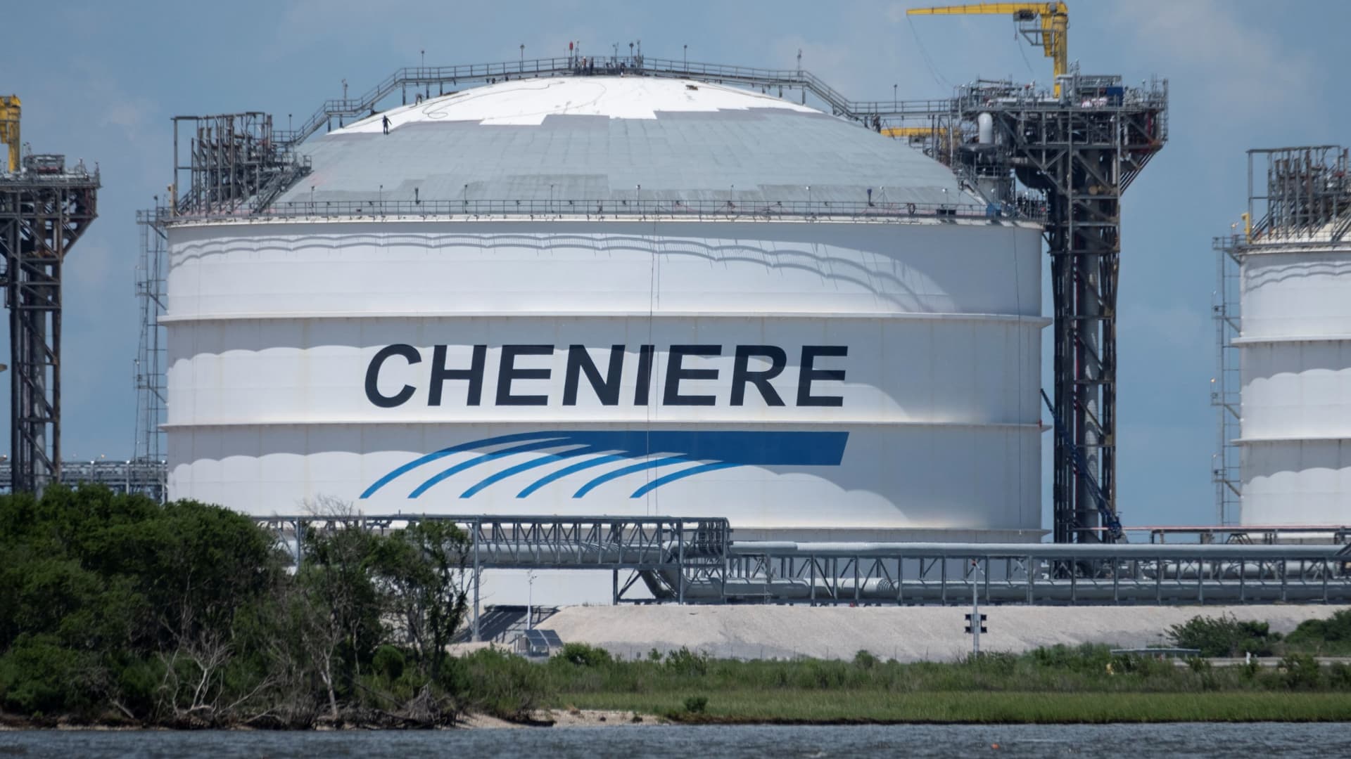 LNG stocks rise after European Union agrees to massive U.S. energy purchases