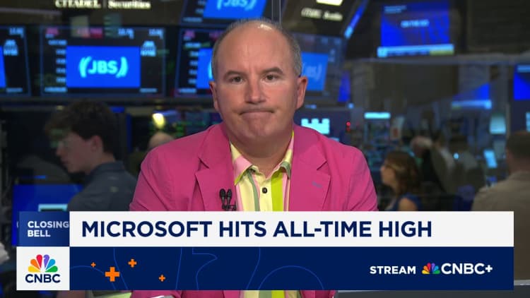 Microsoft laying off about 9,000 employees in latest round of cuts Microsoft laying off about 9,000 employees in latest round of cuts