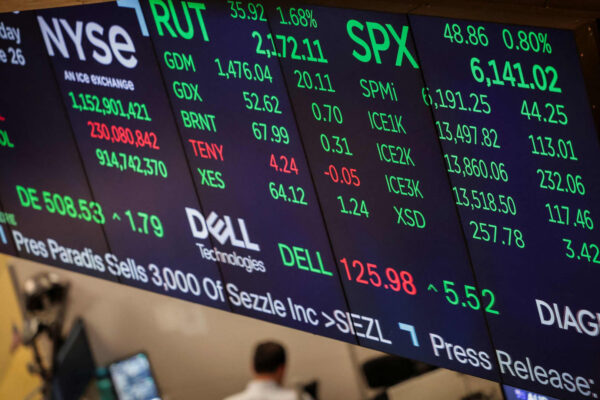 Europe stock exchanges mull 24-hour trade to attract retail investors