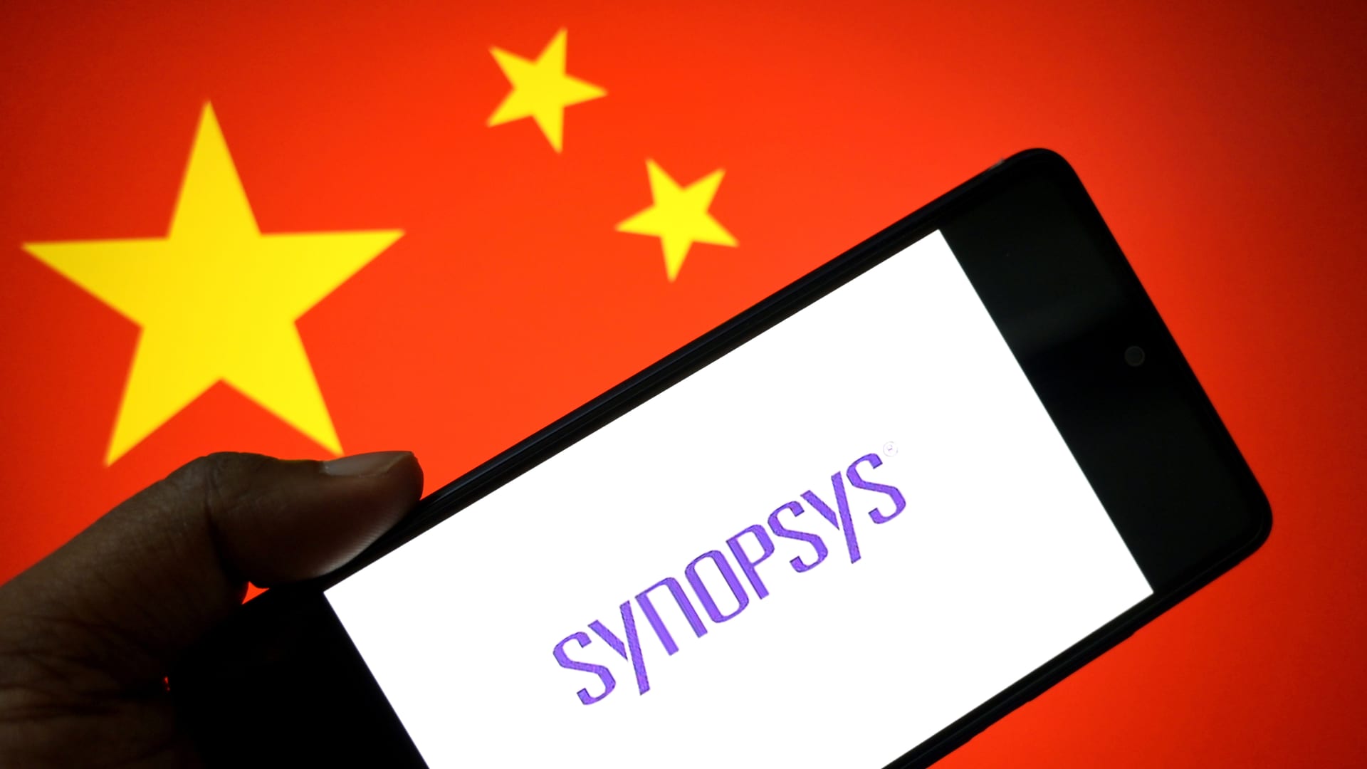U.S. lifts chip software curbs on China amid trade truce, Synopsys says U.S. lifts chip software curbs on China amid trade truce, Synopsys says