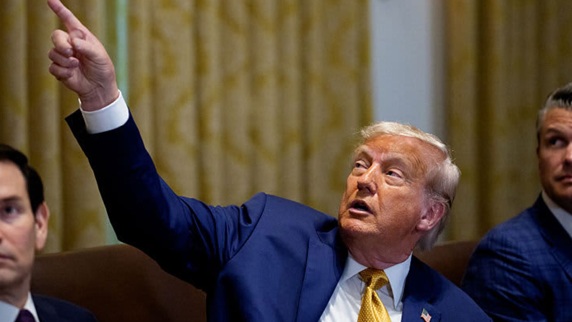 Trump signals more tariff letters coming Wednesday Trump signals more tariff letters coming Wednesday