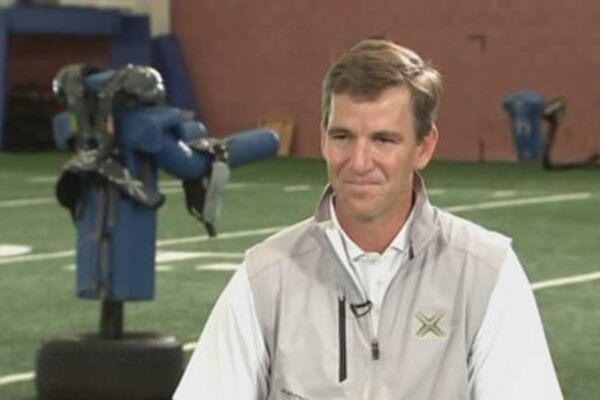 Eli Manning not interested in ownership bid