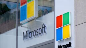 Microsoft alerts businesses, governments to server software attack