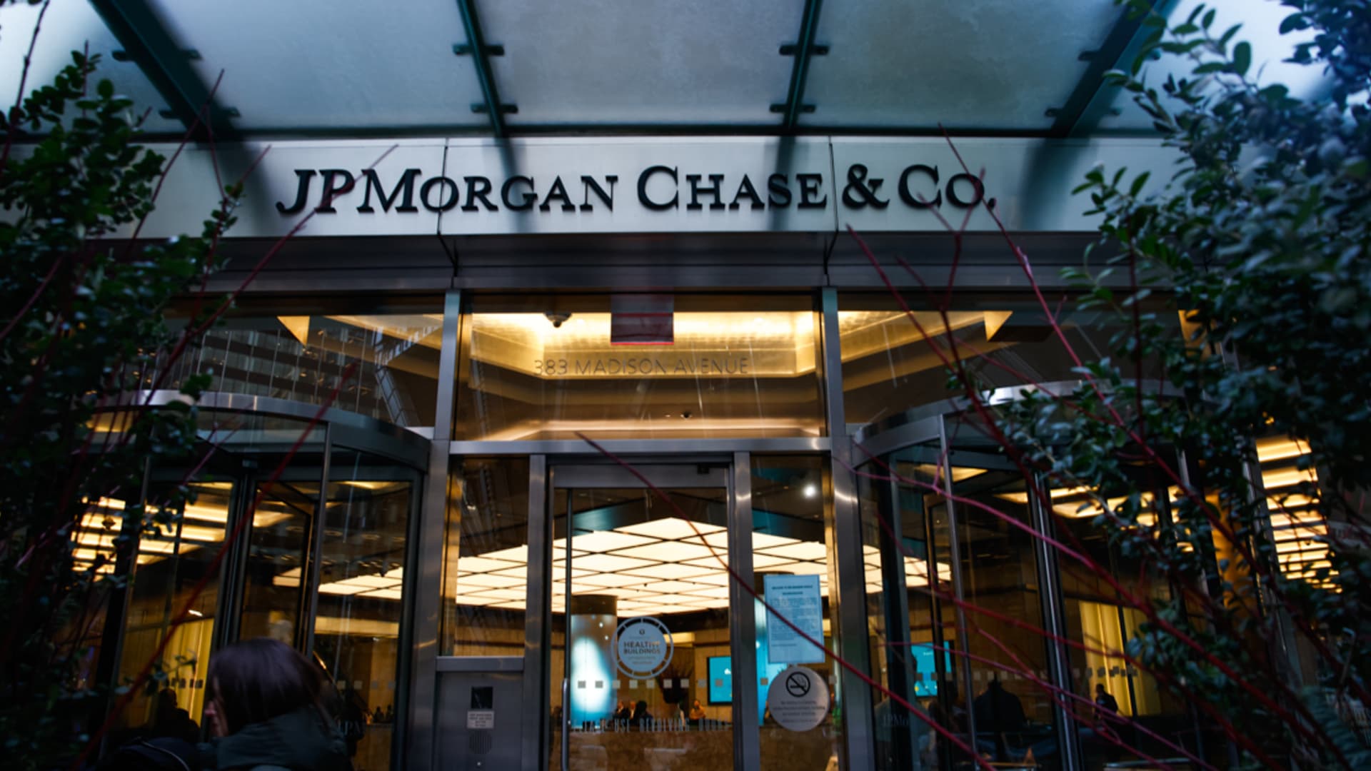 JPMorgan to enable crypto purchases via credit cards in Coinbase tie-up JPMorgan to enable crypto purchases via credit cards in Coinbase tie-up
