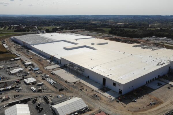 GM, LG to upgrade Tennessee plant to make low-cost EV batteries