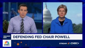 Trump firing Powell will crash markets: Warren