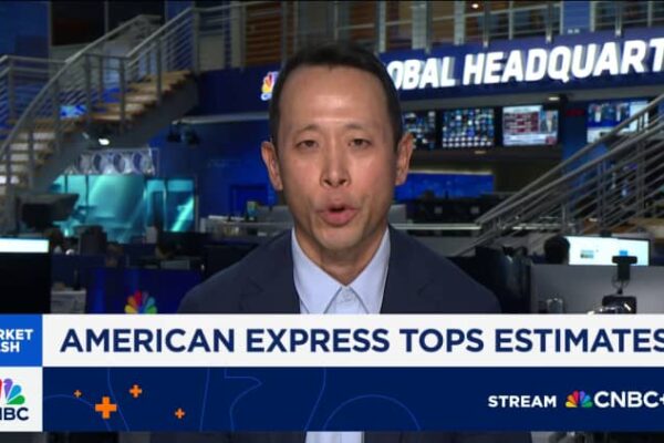 Rich American Express customers spend freely, with one exception