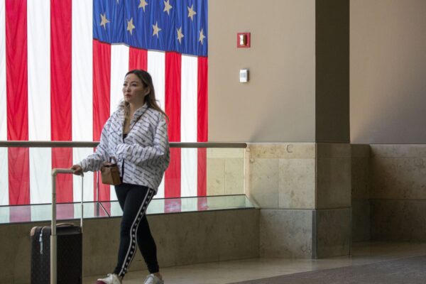 International inbound travel to U.S. shows mixed recovery