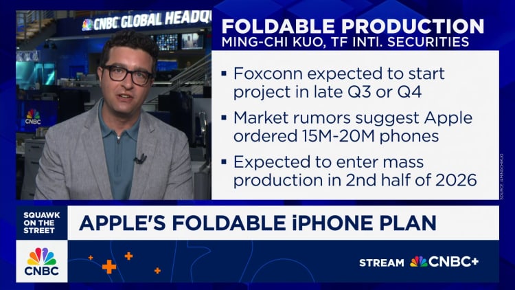 Apple releases public preview of iOS 26 for the iPhone