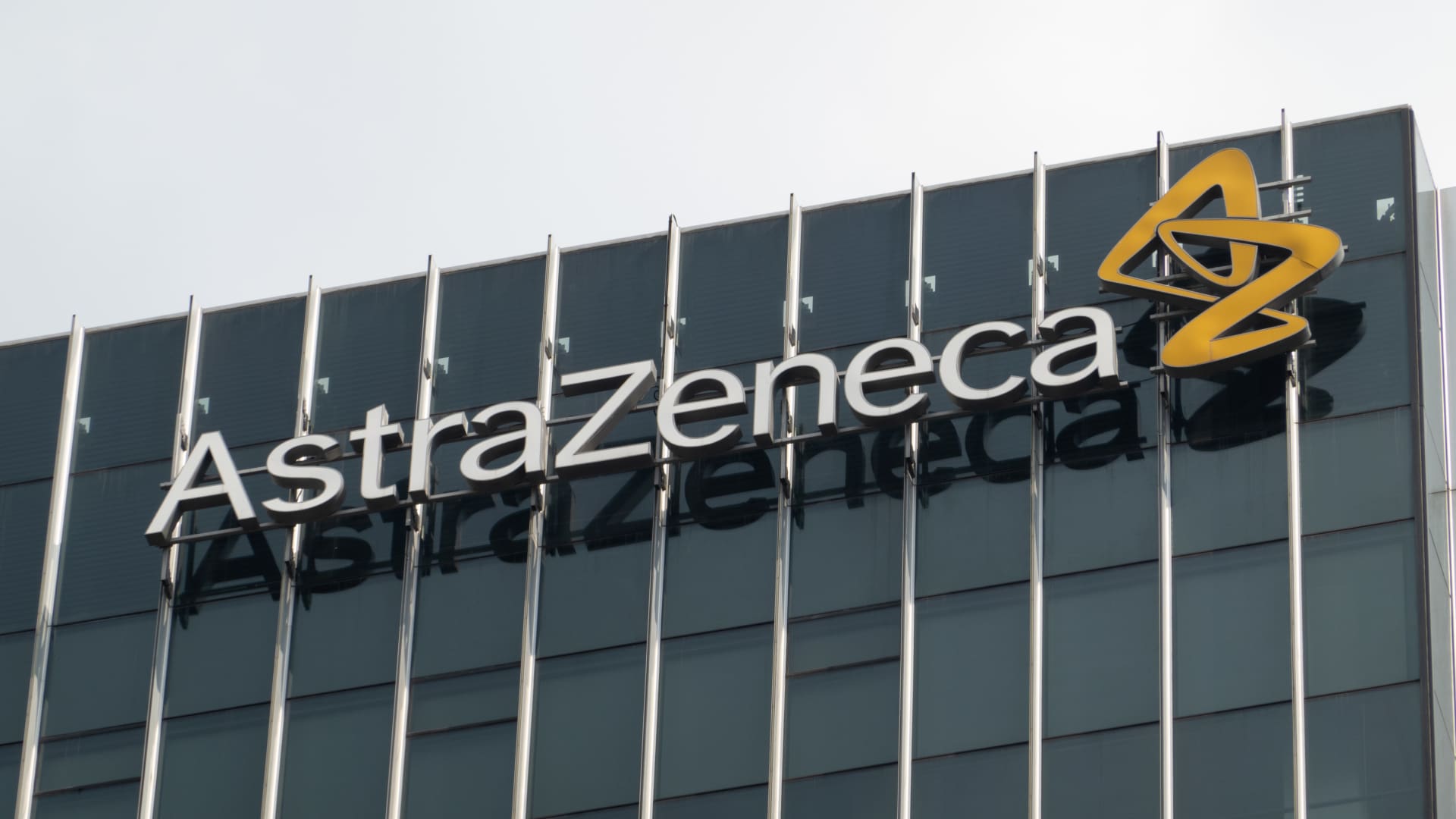 AstraZeneca to invest  billion in the U.S. as pharma tariffs weigh