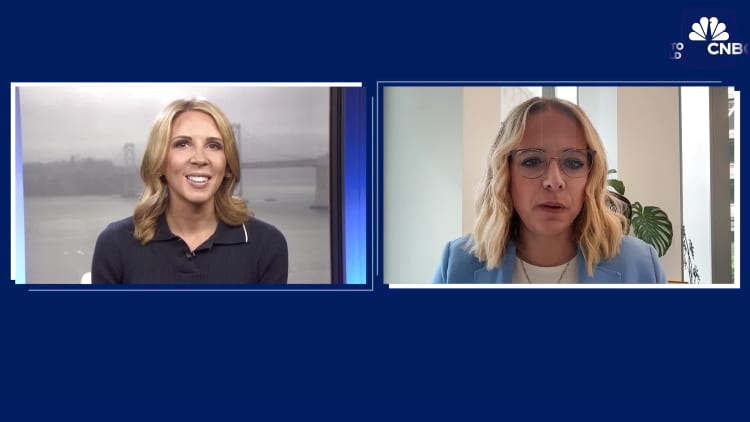 Tesla dumped 75% of its bitcoin at one of the worst times