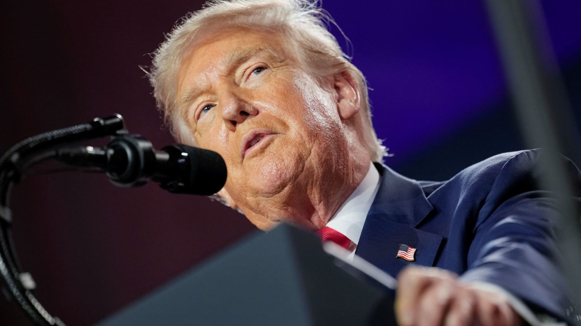 Powell pressure campaign ramps up