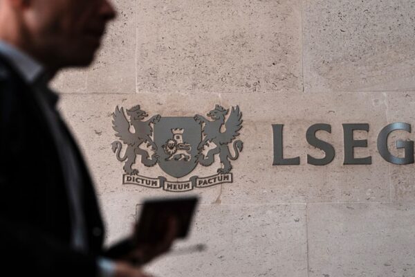 Earnings, share prices, FTSE 100, Stoxx 600