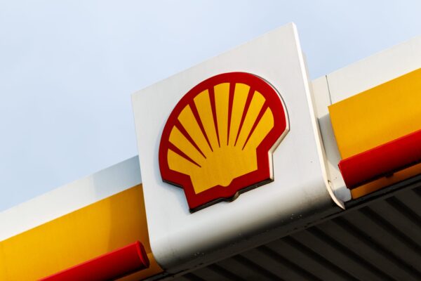 Oil giant Shell beats expectations despite sharp drop in profit