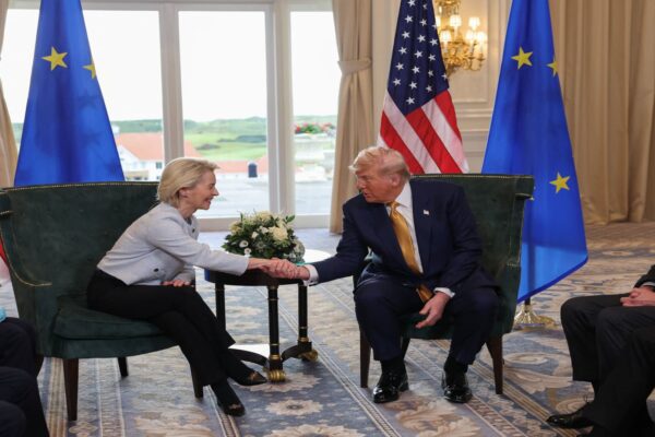 Trump announces EU trade deal with 15% tariffs