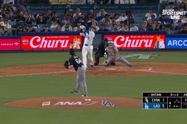 Shohei Ohtani belts 30th homer of season as Dodgers extend lead over White Sox Shohei Ohtani belts 30th homer of season as Dodgers extend lead over White Sox