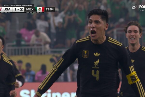 Edson Alvarez scores, giving Mexico a lead over United States