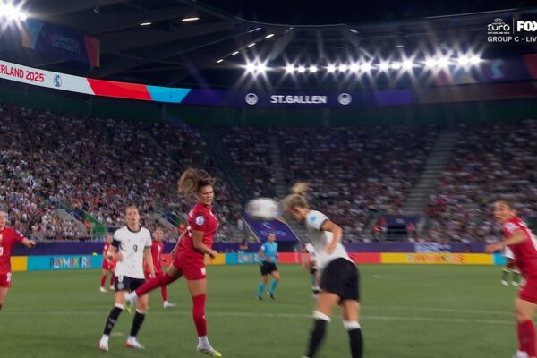 Lea Schüller scores header, giving Germany 2-0 lead over Poland Lea Schüller scores header, giving Germany 2-0 lead over Poland