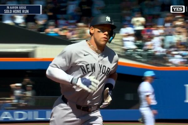 Yankees' Aaron Judge hits 32nd home run of the season against Mets Yankees' Aaron Judge hits 32nd home run of the season against Mets