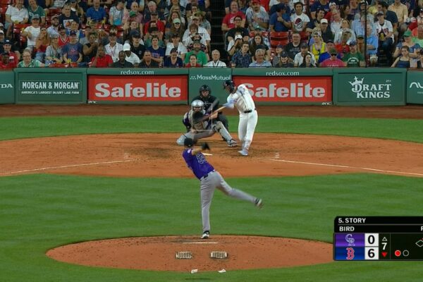 Trevor Story crushes a three run home run, extending Red Sox's lead over Rockies