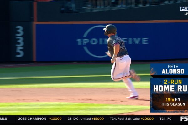 Pete Alonso rips a two-run homer to extend Mets' lead to 7-2 over Yankees