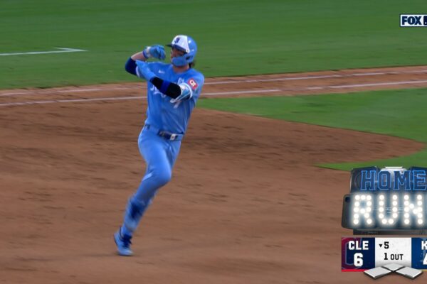 Bobby Witt crushes two-run homer, cutting Royals' deficit vs. Guardians