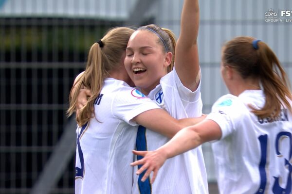 Oona Sevenius scores, bringing Finland even with Norway in first half