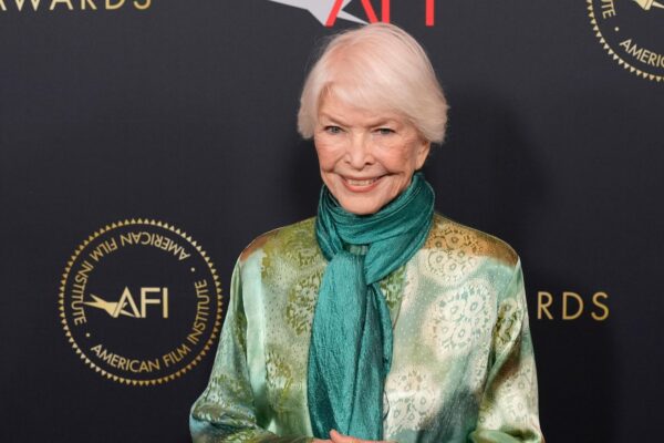 In new book, Ellen Burstyn reveals the secret that fueled her award-winning career: poetry In new book, Ellen Burstyn reveals the secret that fueled her award-winning career: poetry
