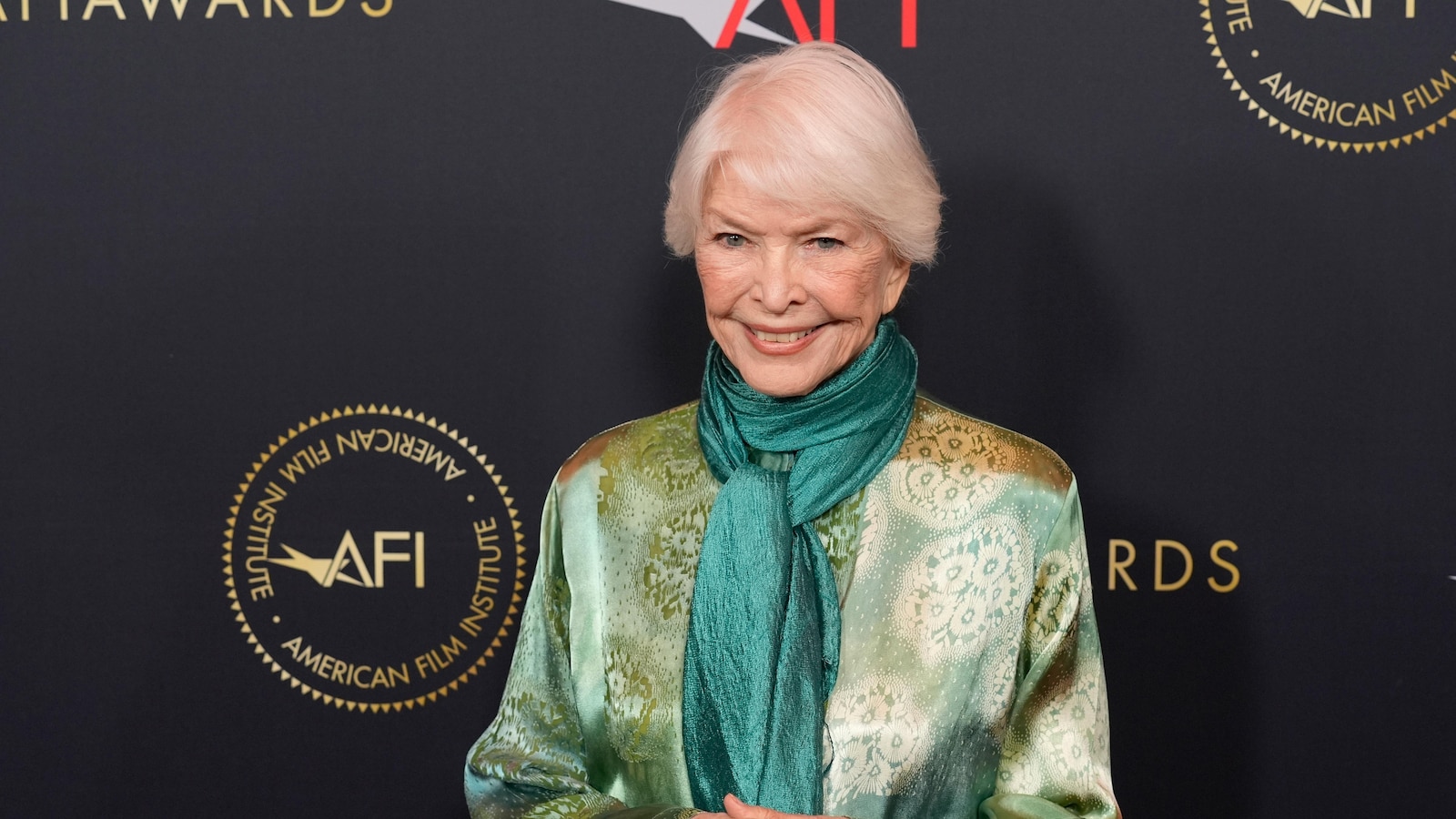In new book, Ellen Burstyn reveals the secret that fueled her award-winning career: poetry In new book, Ellen Burstyn reveals the secret that fueled her award-winning career: poetry