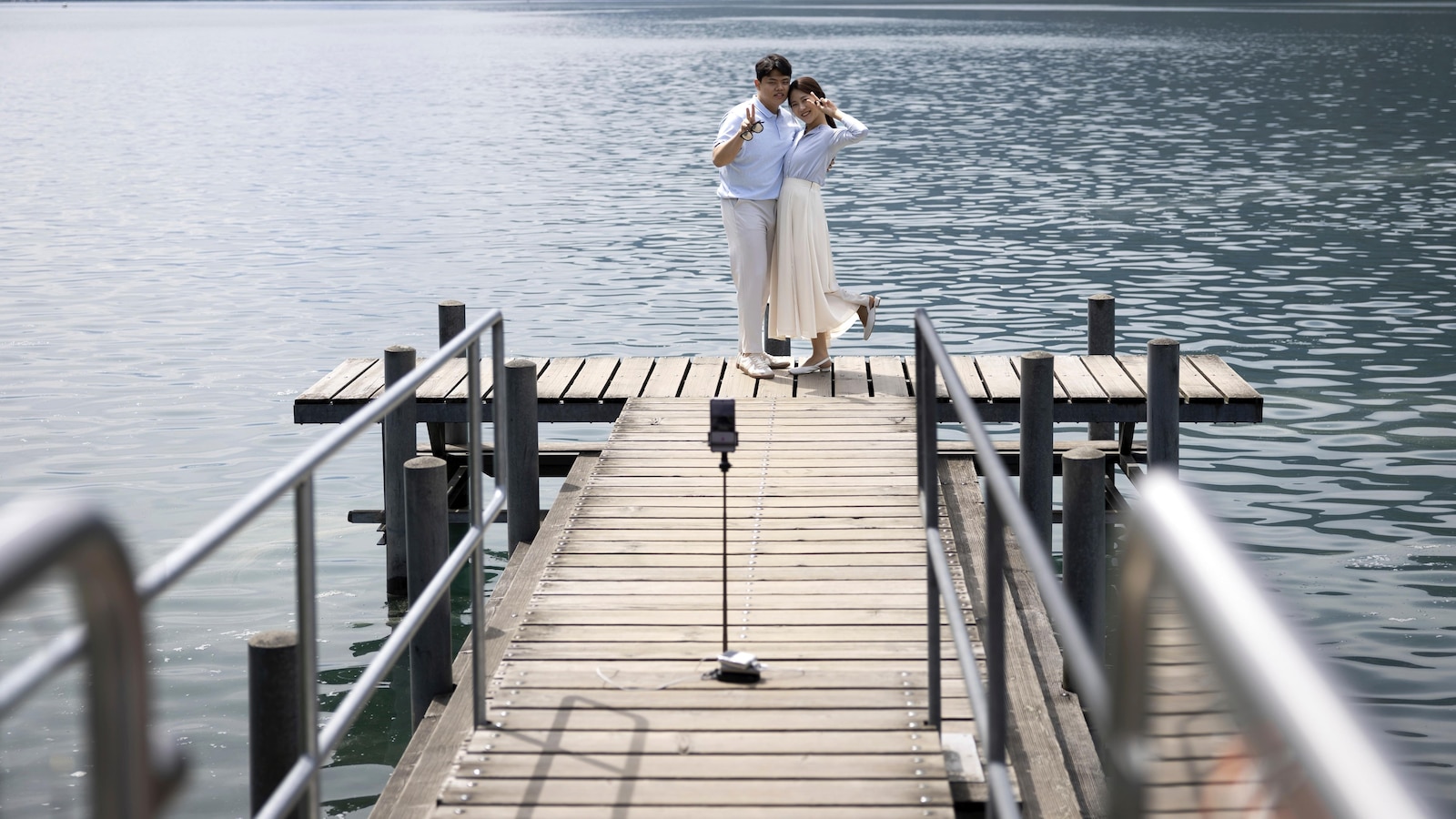 Village cashes in as tourists pay to visit dock featured in hit K-drama Village cashes in as tourists pay to visit dock featured in hit K-drama