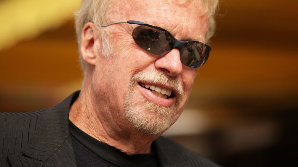 Nike co-founder Phil Knight to donate  billion to OHSU’s Knight Cancer Institute